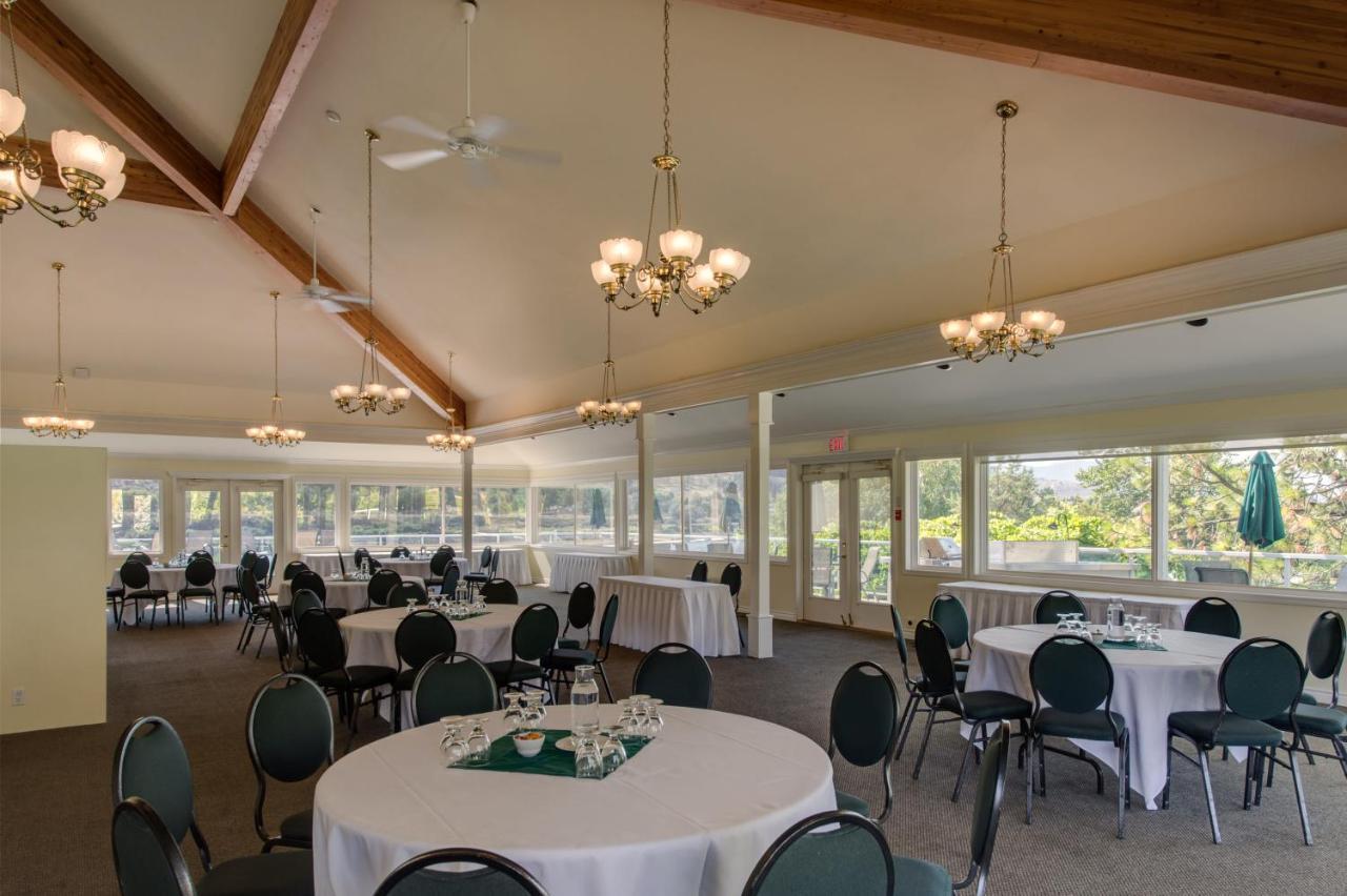 South Thompson Inn & Conference Centre Kamloops Exterior photo