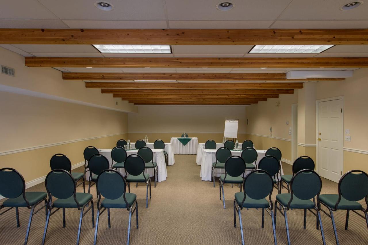 South Thompson Inn & Conference Centre Kamloops Exterior photo