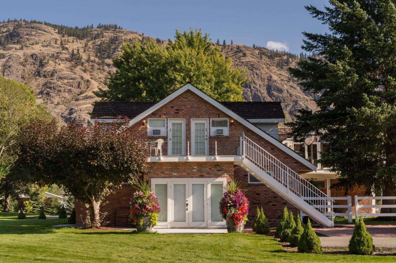South Thompson Inn & Conference Centre Kamloops Exterior photo